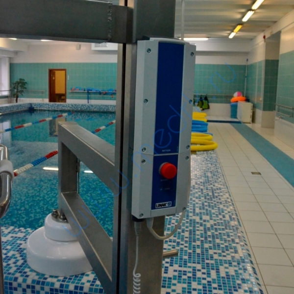 Подъёмник для опускания пациента в бассейн (винтовой)  Вид 3