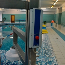 Подъёмник для опускания пациента в бассейн (винтовой)  Вид 2
