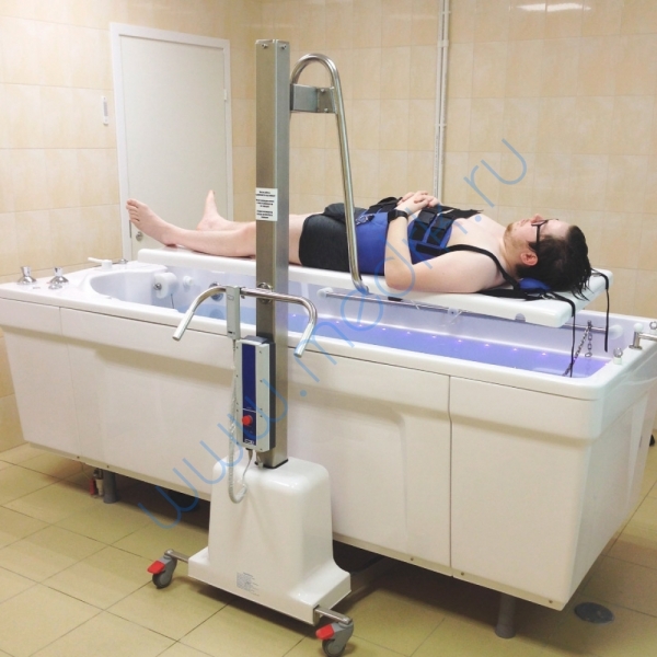 Подъемник для опускания пациента в ванну (для ванн с минеральной водой)  Вид 3